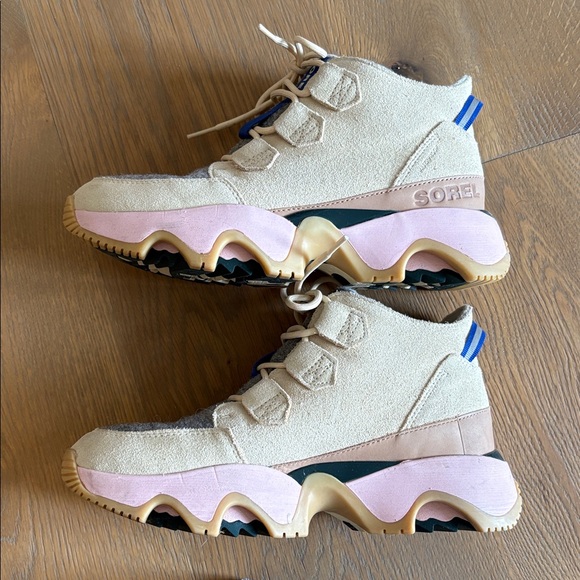 Sorel Caribou Sneaker Boot size 8 - Picture 4 of 6